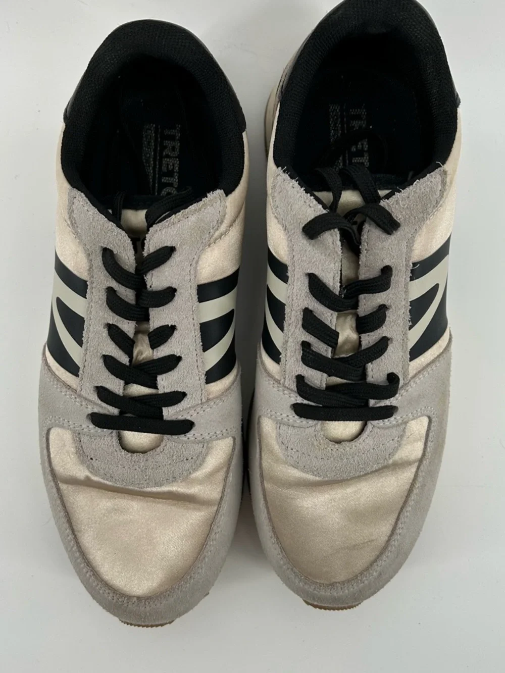 Tretorn Loyola 2.0 sneakers in retro black and gray